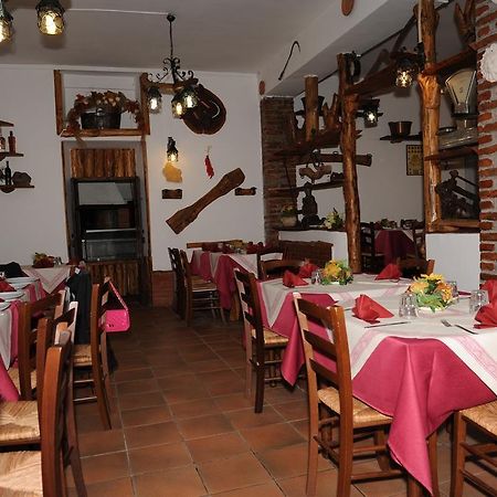 Al Fontanone Hotel Cecchina Bagian luar foto