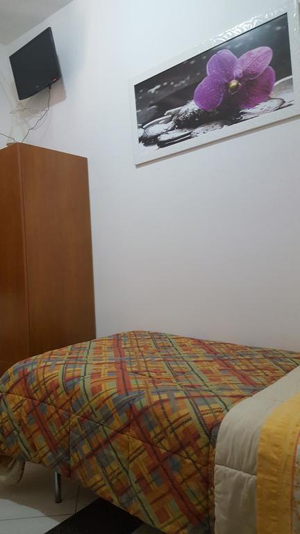 Al Fontanone Hotel Cecchina Bagian luar foto